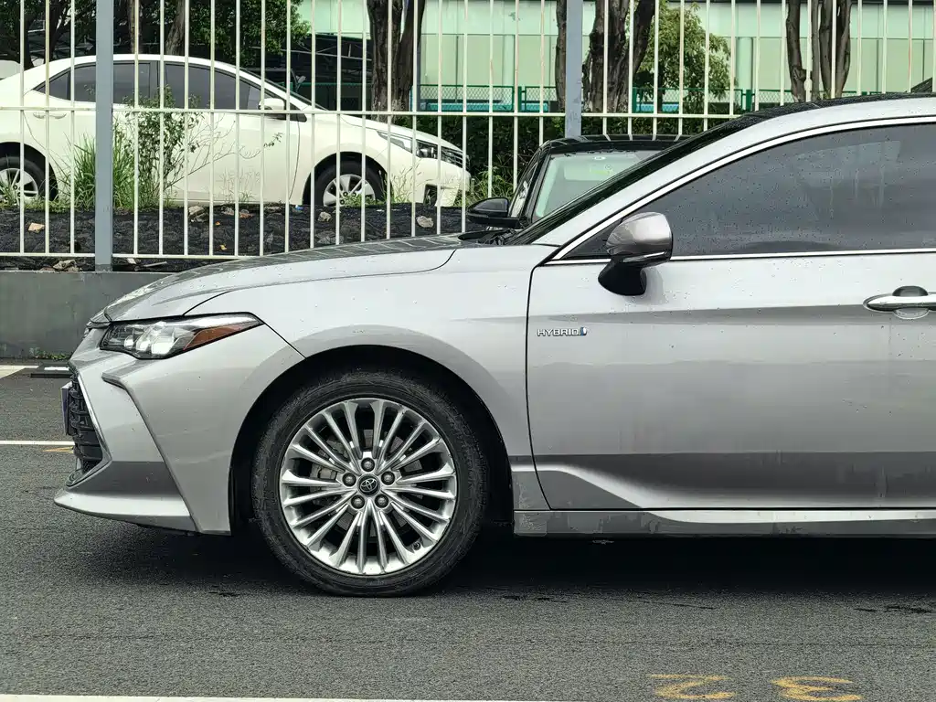 Toyota Avalon — миниатюра 9