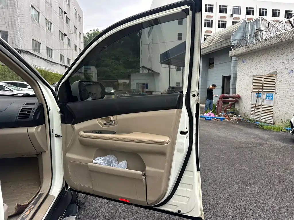BYD S6 — миниатюра 15