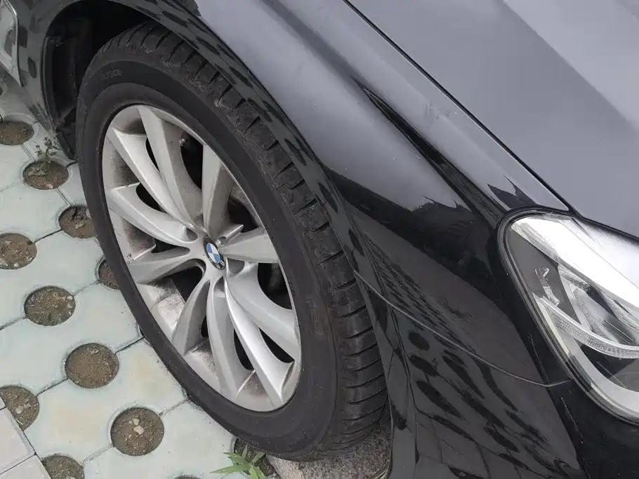 BMW 7 Series — миниатюра 6