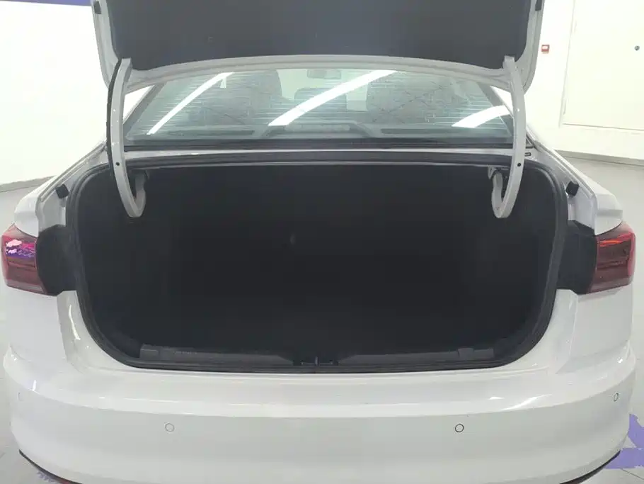 Volkswagen Bora — миниатюра 4