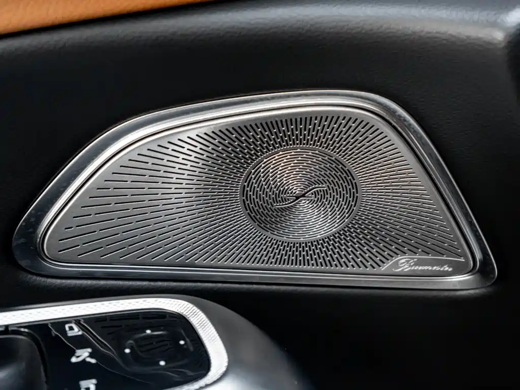 Mercedes-Benz E-Class — миниатюра 24