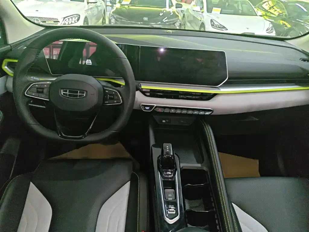 Geely Binyue — миниатюра 10