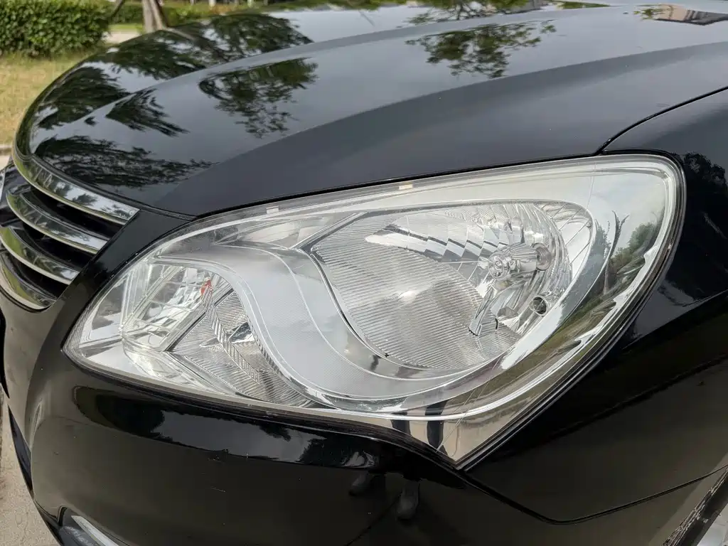 Hyundai Elantra — миниатюра 12