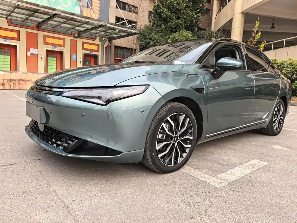 XPeng P5 — миниатюра 5
