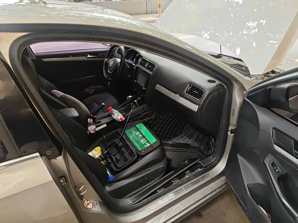 Volkswagen Sagitar — миниатюра 18