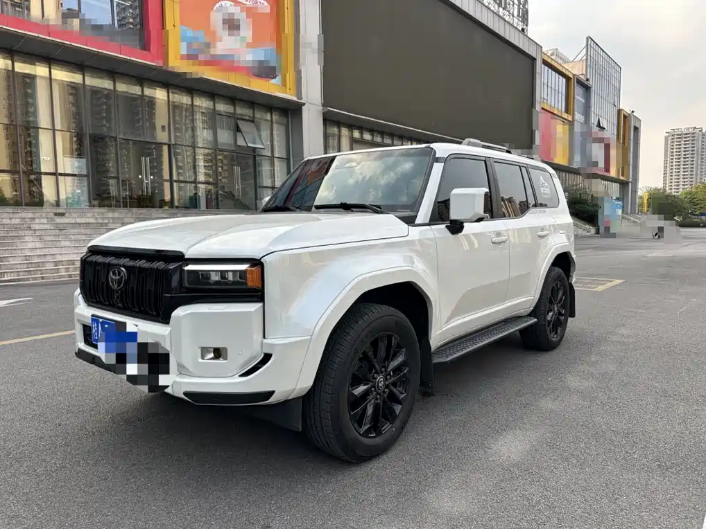 Toyota Prado — миниатюра 3
