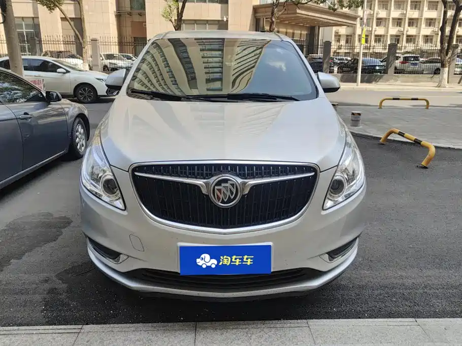 Buick GL8 — миниатюра 2