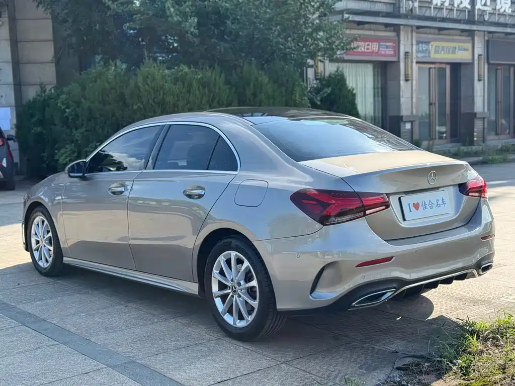 Mercedes-Benz A-Class — миниатюра 6