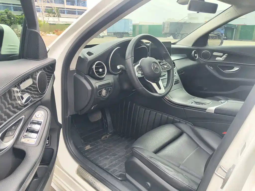 Mercedes-Benz C-Class — миниатюра 8