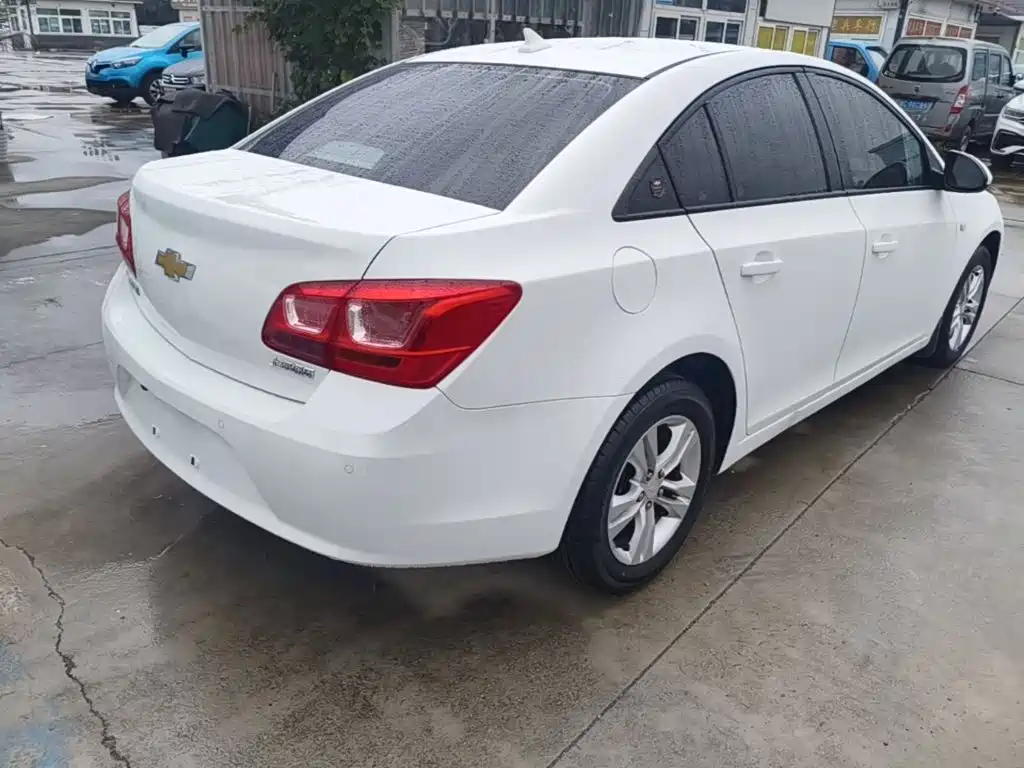 Chevrolet Cruze — миниатюра 7