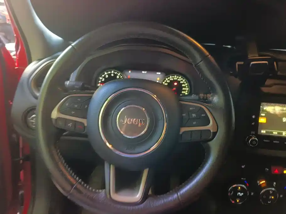 Jeep Renegade — миниатюра 15