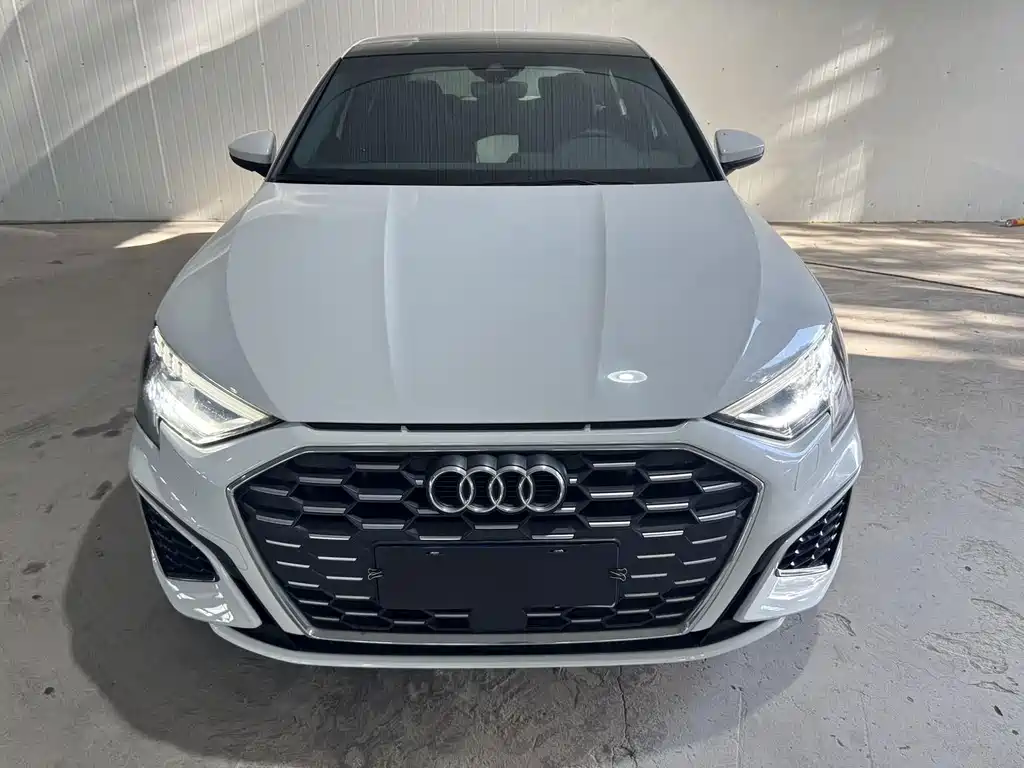 Audi A3 2023 — фото 3