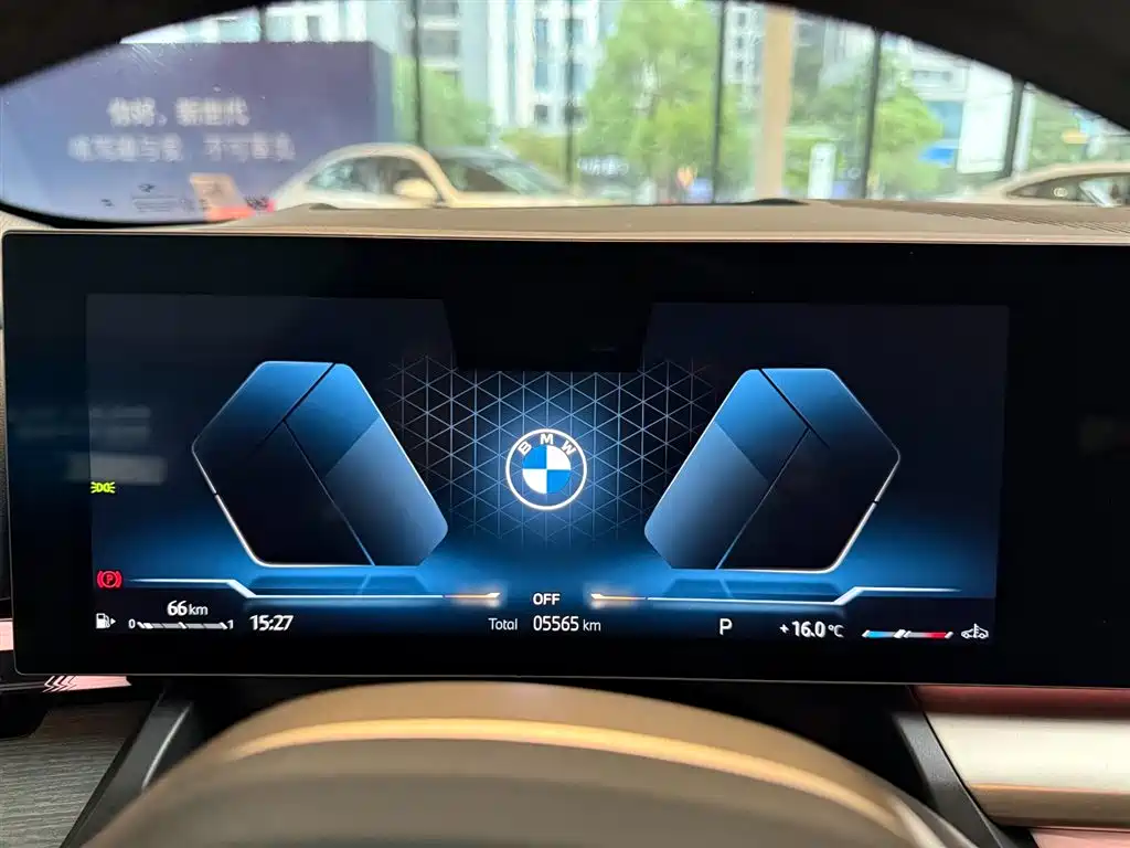 BMW 5 Series — миниатюра 7