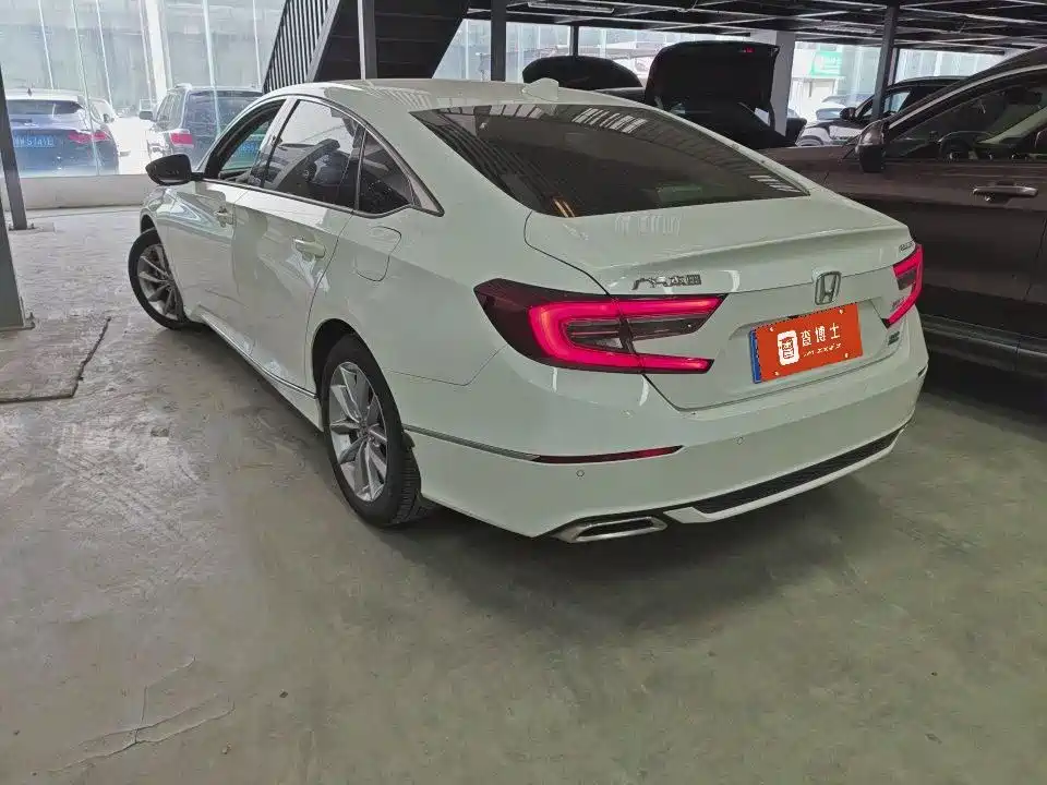 Honda Accord — миниатюра 4