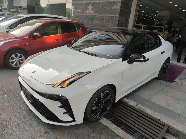 2024 Lynk & Co 03