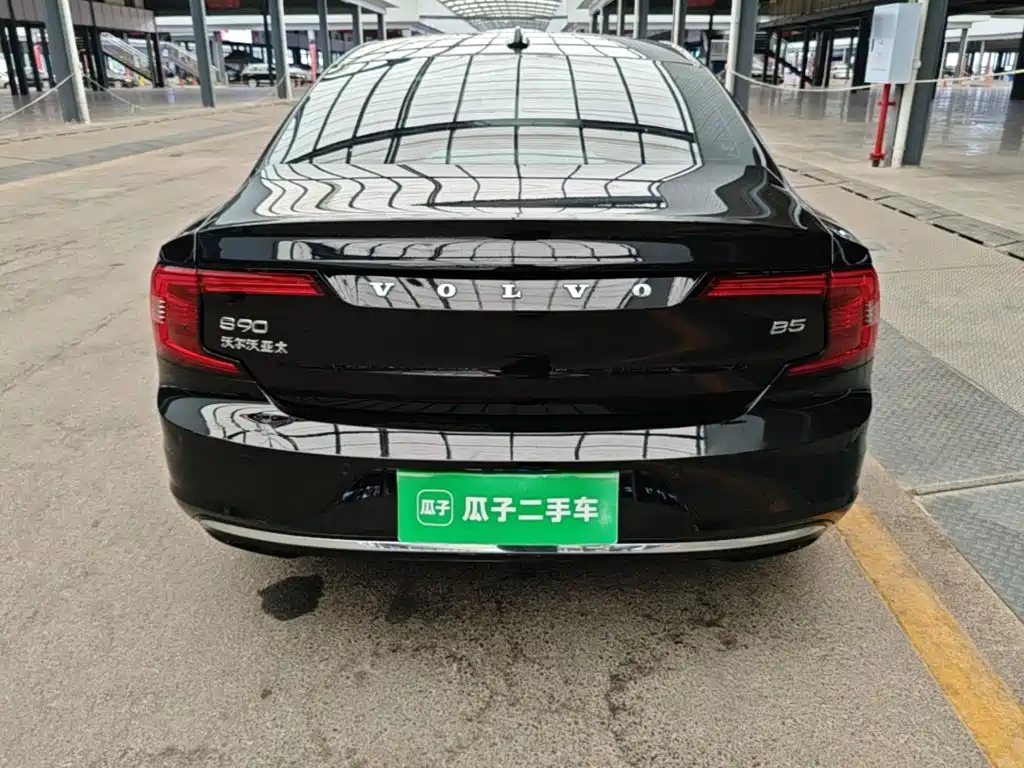 Volvo S90 — миниатюра 6