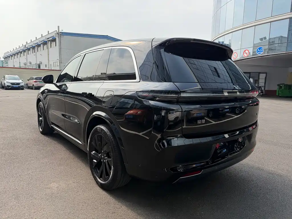Li Auto Li L8 — миниатюра 6