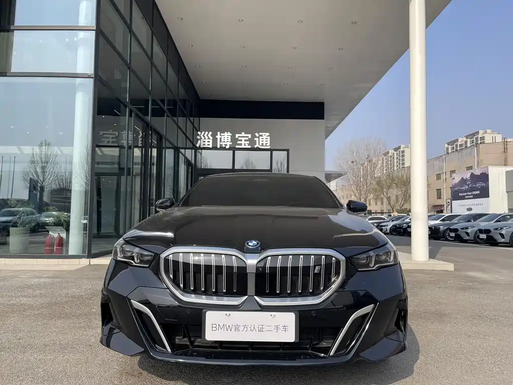 BMW i5 2024 eDrive 35L Premium M Sport