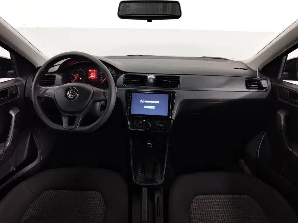 Volkswagen Santana — миниатюра 5