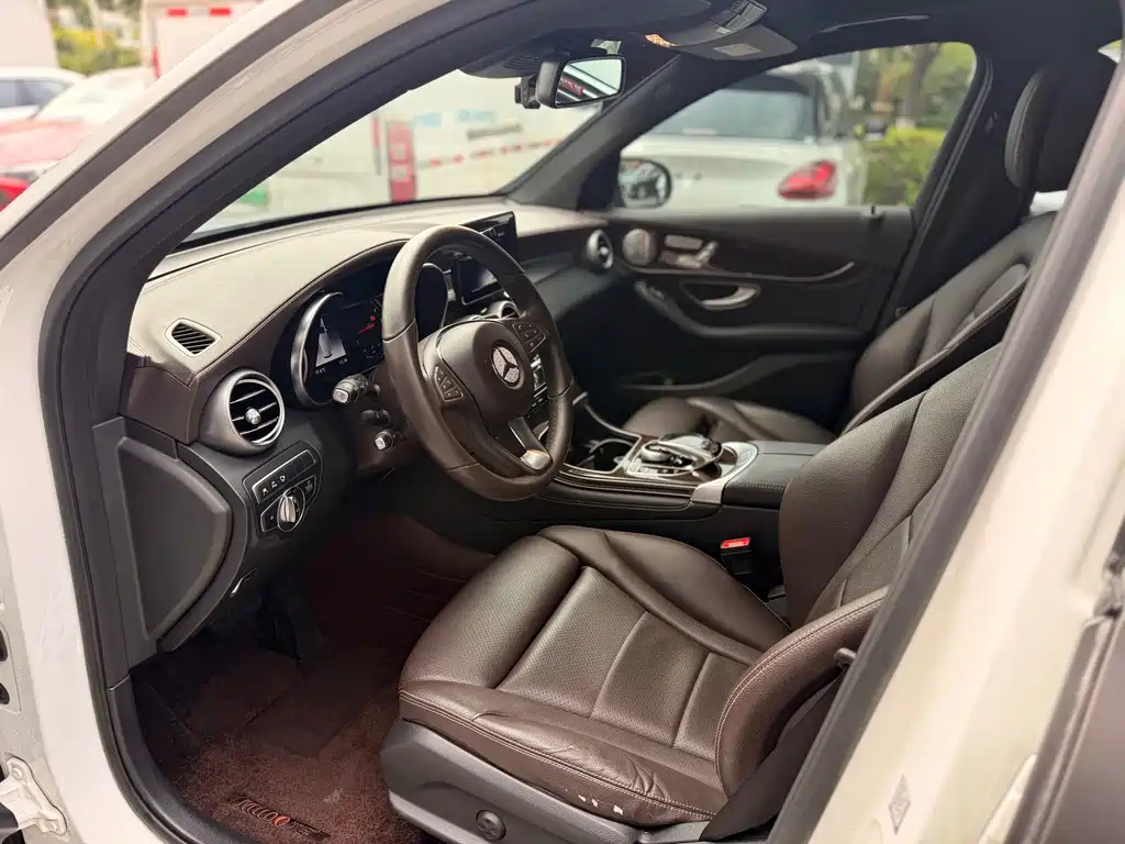 Mercedes-Benz GLC — миниатюра 13