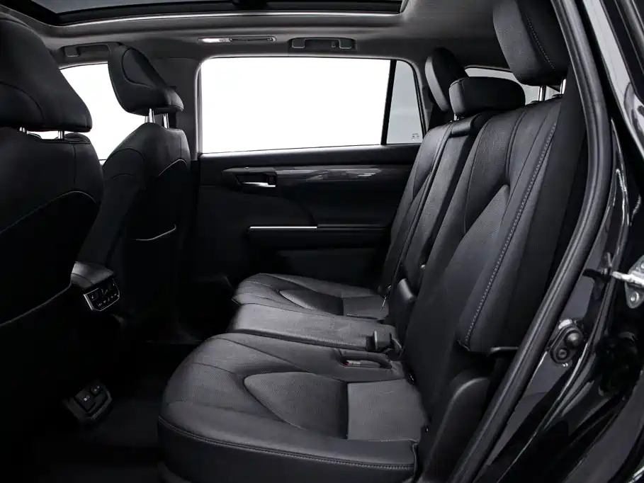 Toyota Highlander — миниатюра 16