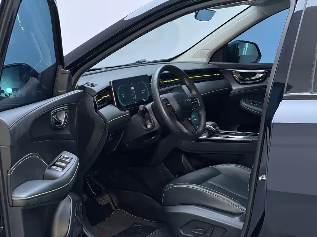 Roewe RX5 — миниатюра 9