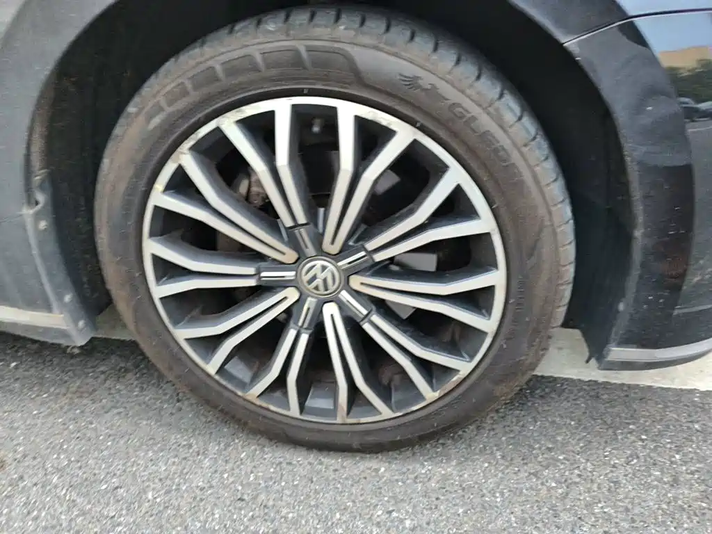 Volkswagen Phideon — миниатюра 24