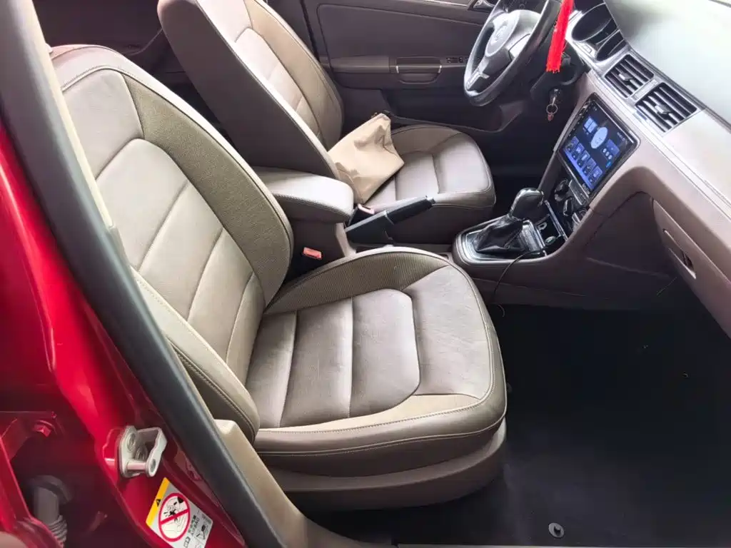 Volkswagen Bora — миниатюра 25