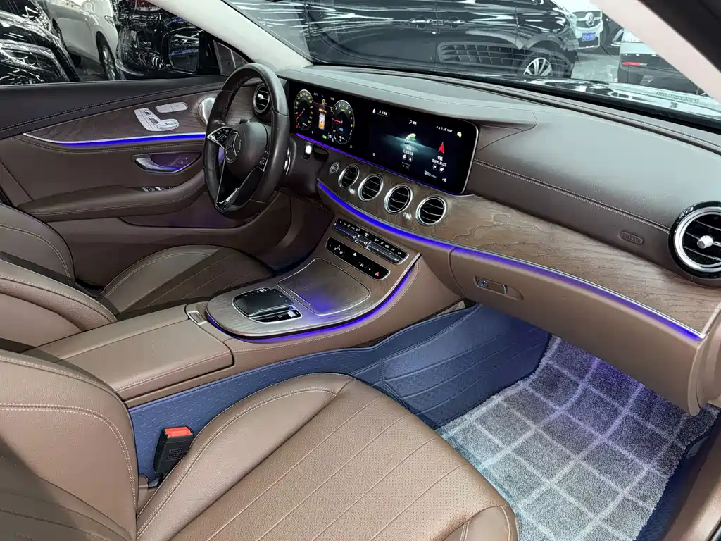 Mercedes-Benz E-Class New Energy — миниатюра 16