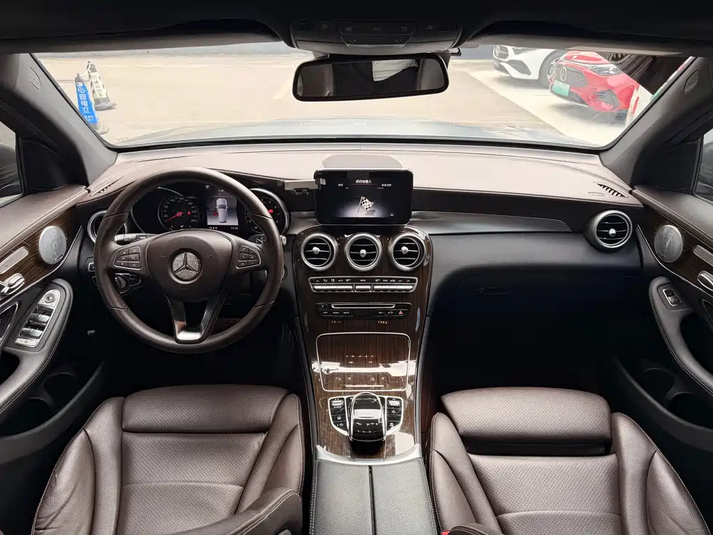 Mercedes-Benz GLC — миниатюра 19
