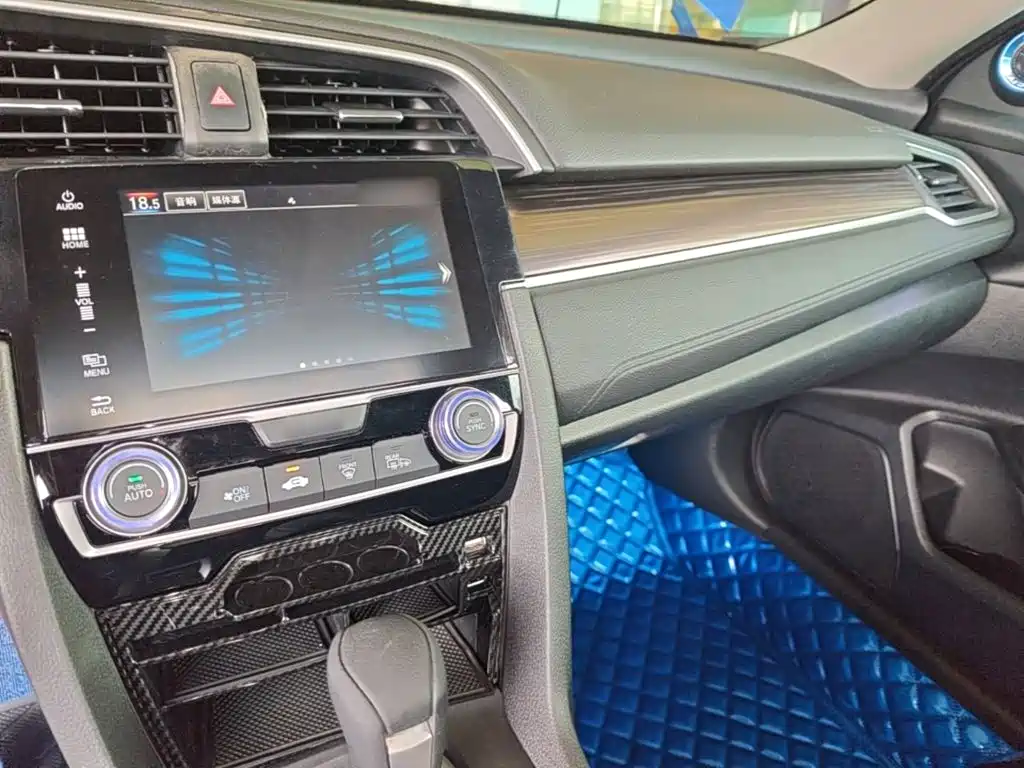 Honda Civic — миниатюра 10