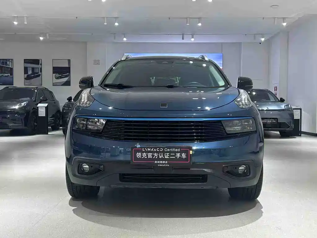 Lynk & Co 01 2017 2.0T Pro