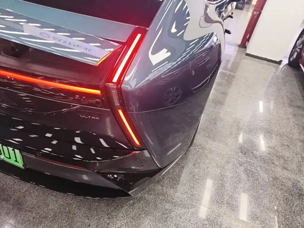 XPeng P7 — миниатюра 8