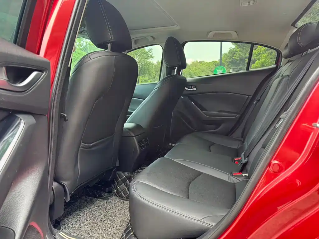 Mazda 3 Axela — миниатюра 13