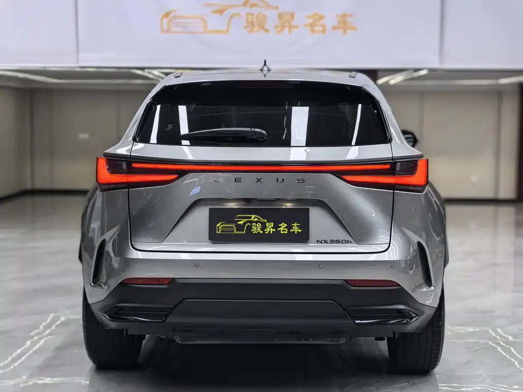 Lexus NX — миниатюра 5