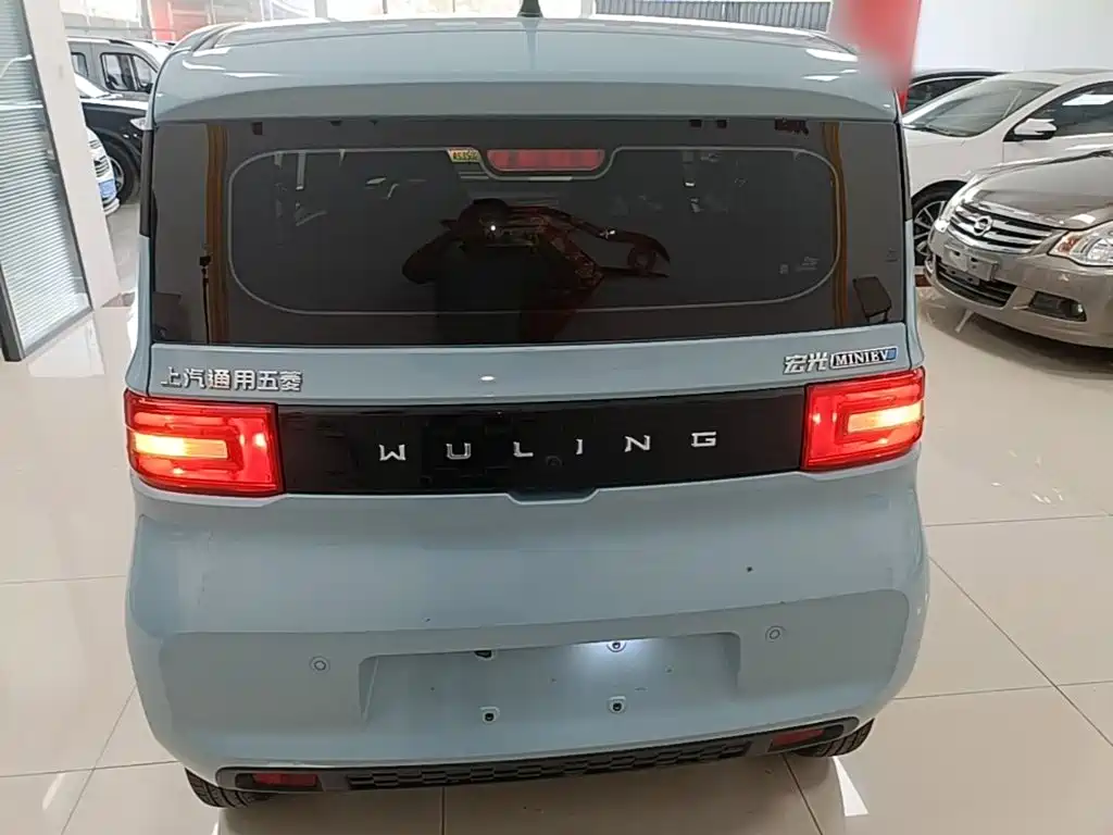 Wuling MINIEV — миниатюра 6