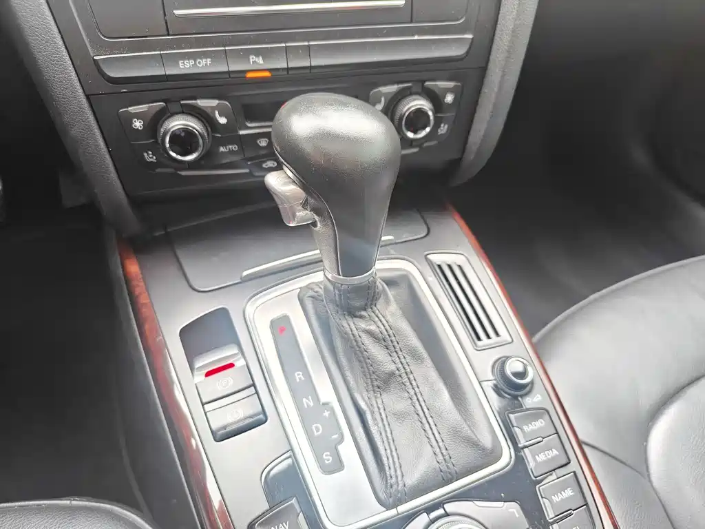 Audi A4L — миниатюра 18