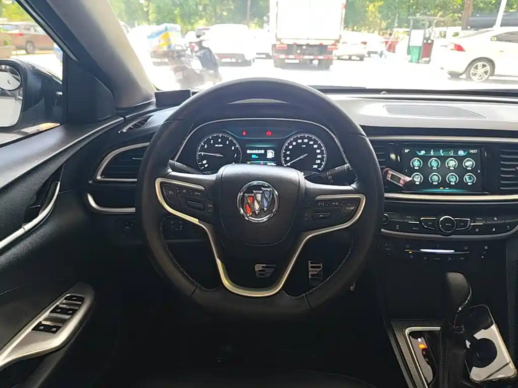 Buick Excelle — миниатюра 11