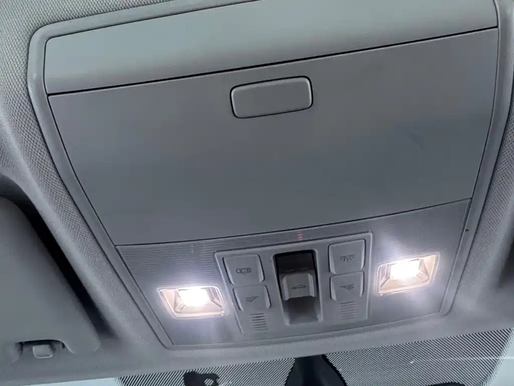 Skoda Superb — миниатюра 18