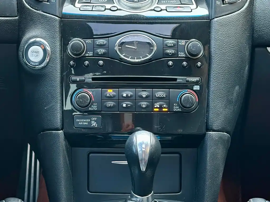 Infiniti FX — миниатюра 14