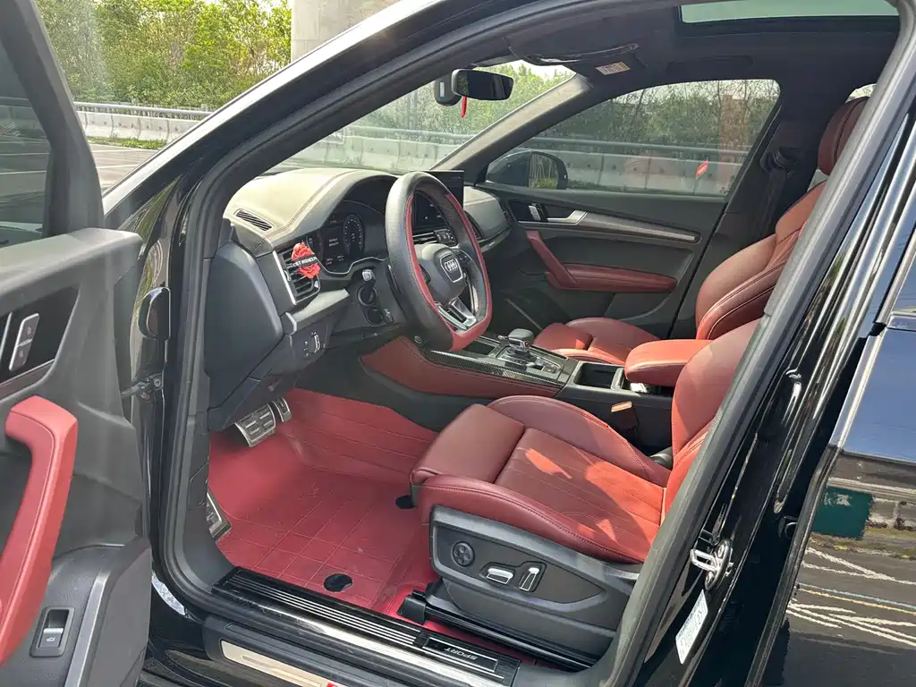 Audi Q5L 2024 40 TFSI Luxury