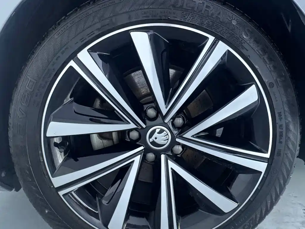 Skoda Superb — миниатюра 23