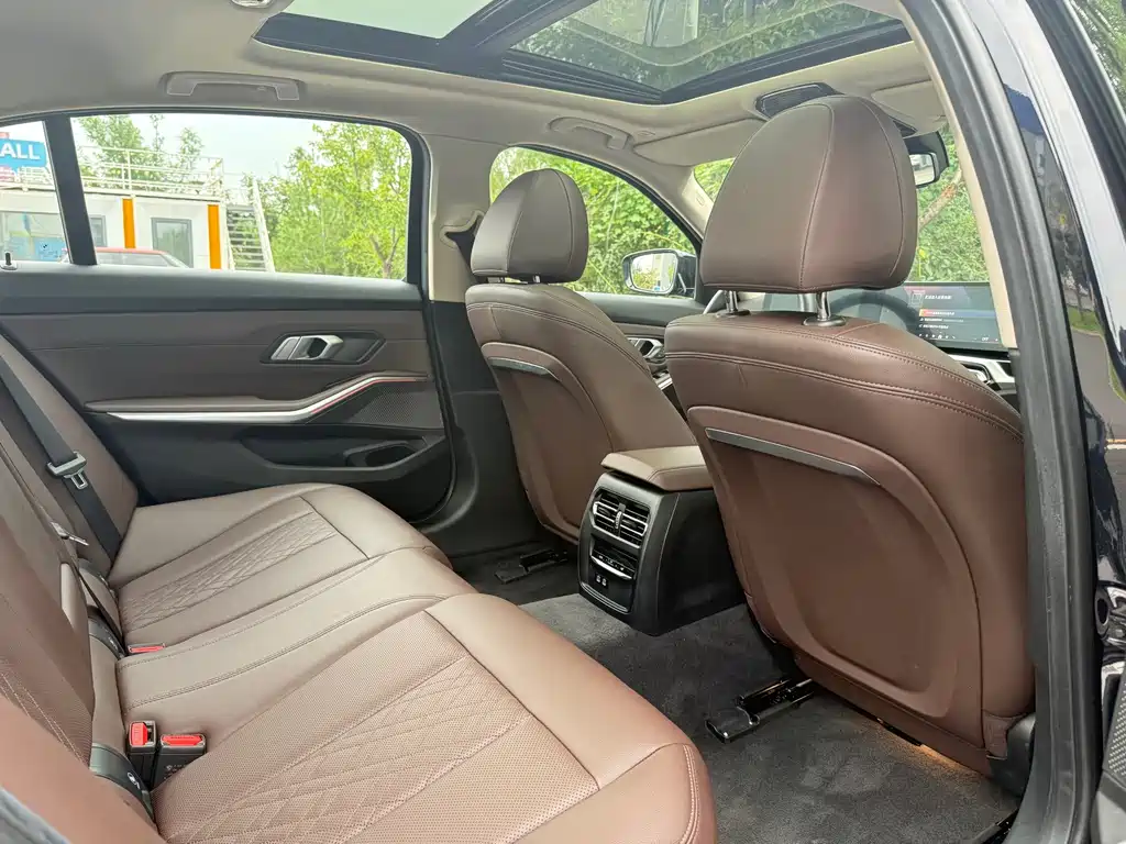 BMW i3 — миниатюра 10