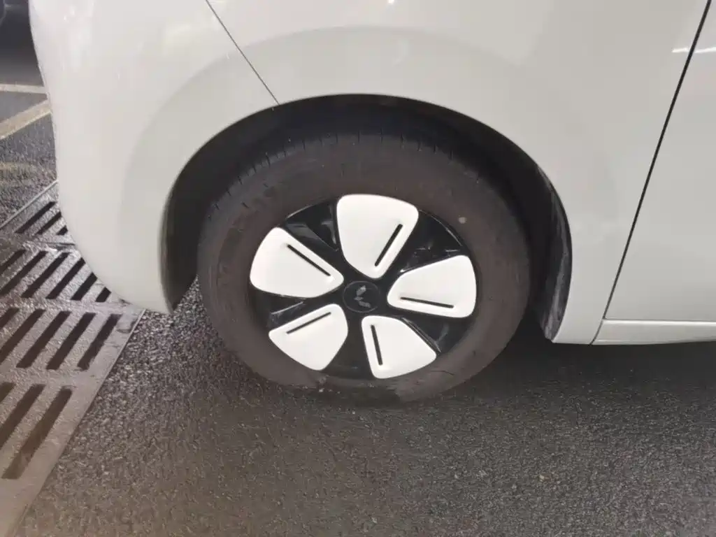 Wuling MINIEV — миниатюра 23