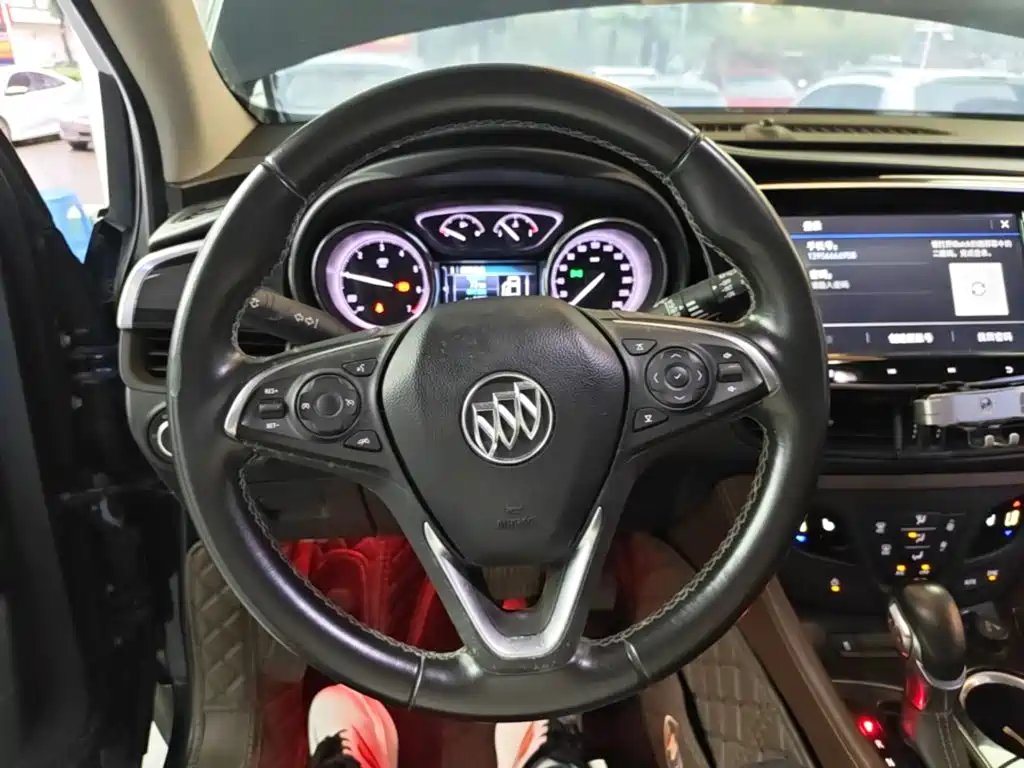 Buick Envision Plus — миниатюра 11