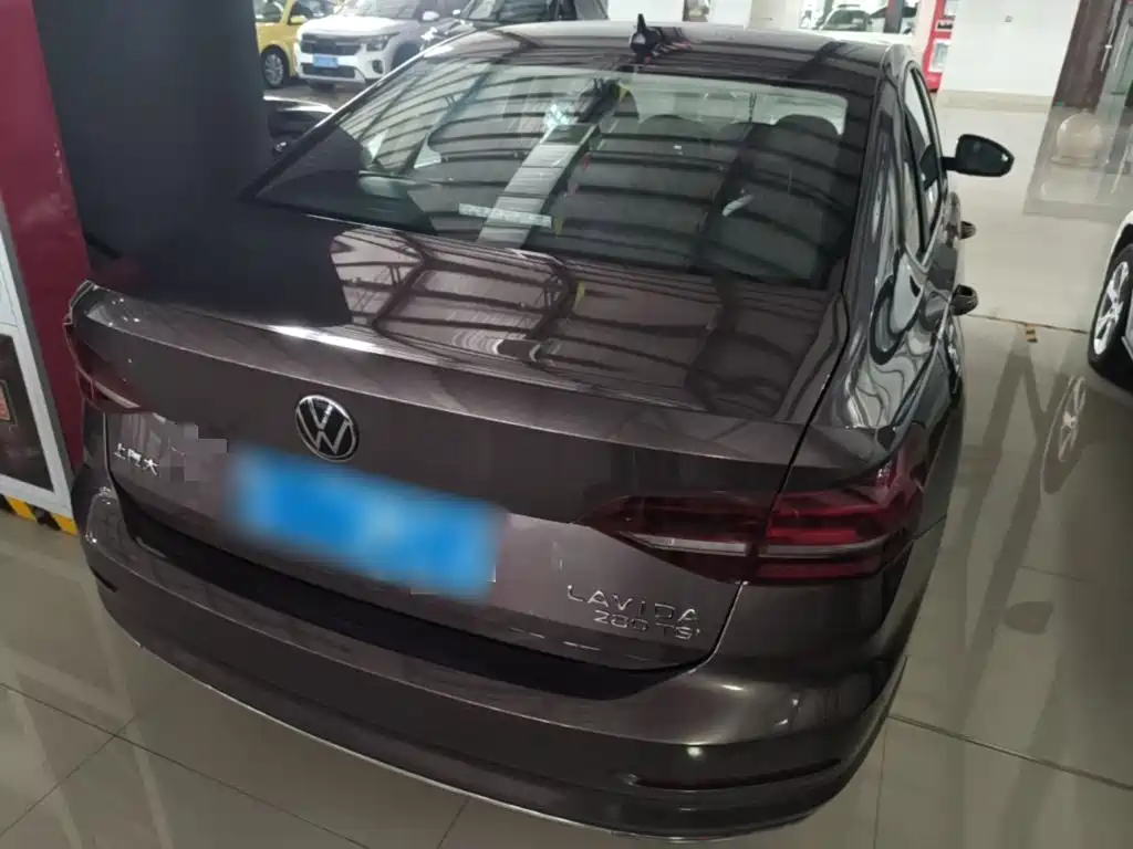 Volkswagen Lavida — миниатюра 7