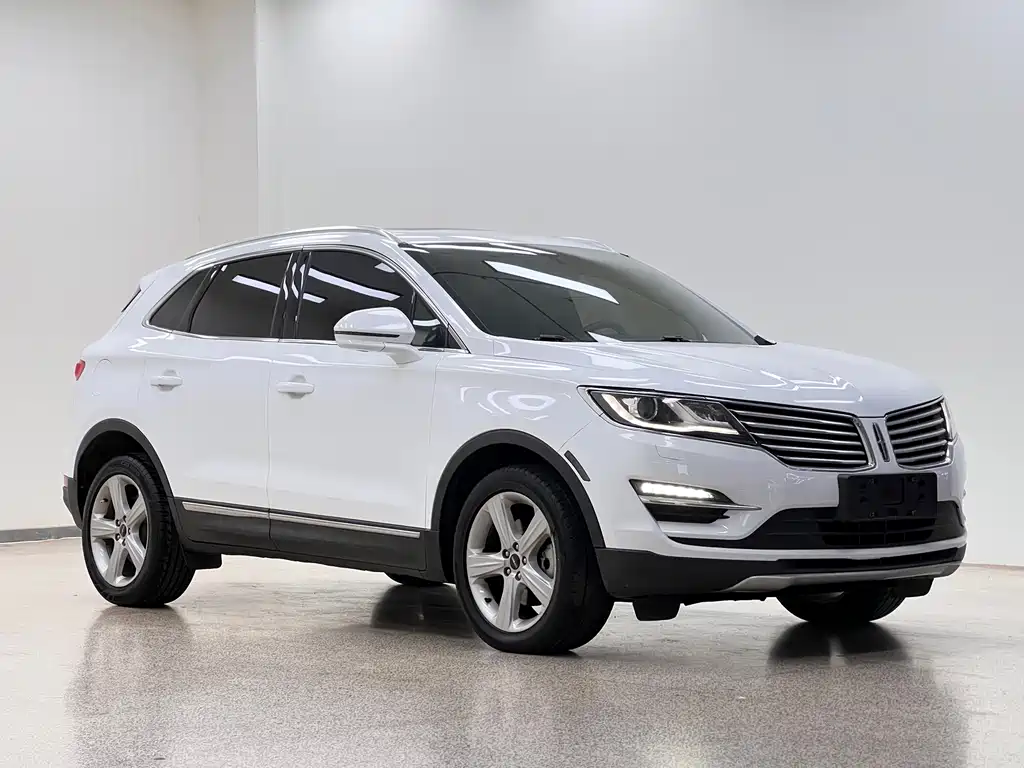 Lincoln MKC 2.0T 2WD Premium Edition, фото 3