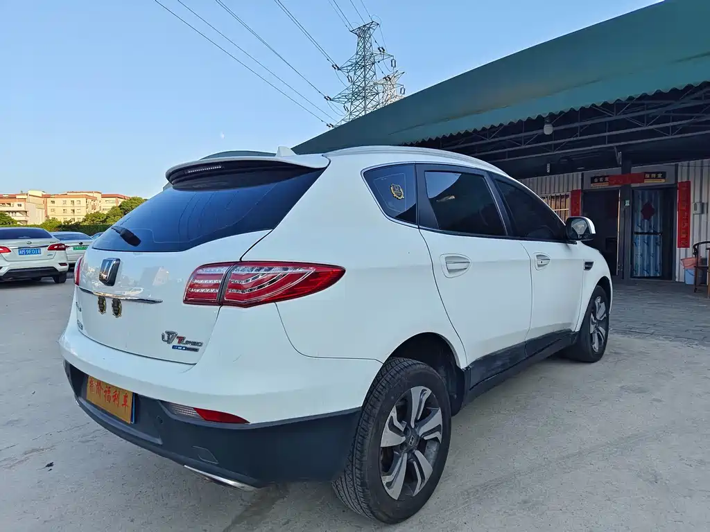 Luxgen Big 7 SUV — миниатюра 11