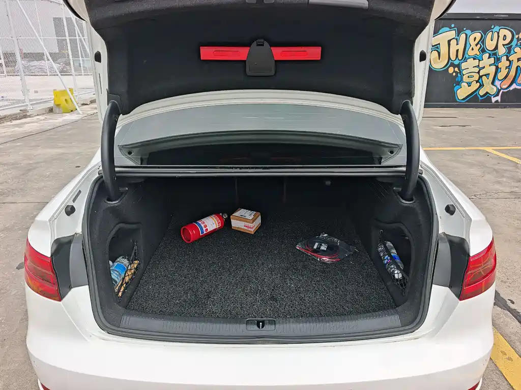 Audi A4L 2017 Plus 40 TFSI Fashion