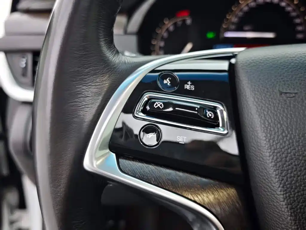 Cadillac XTS — миниатюра 8